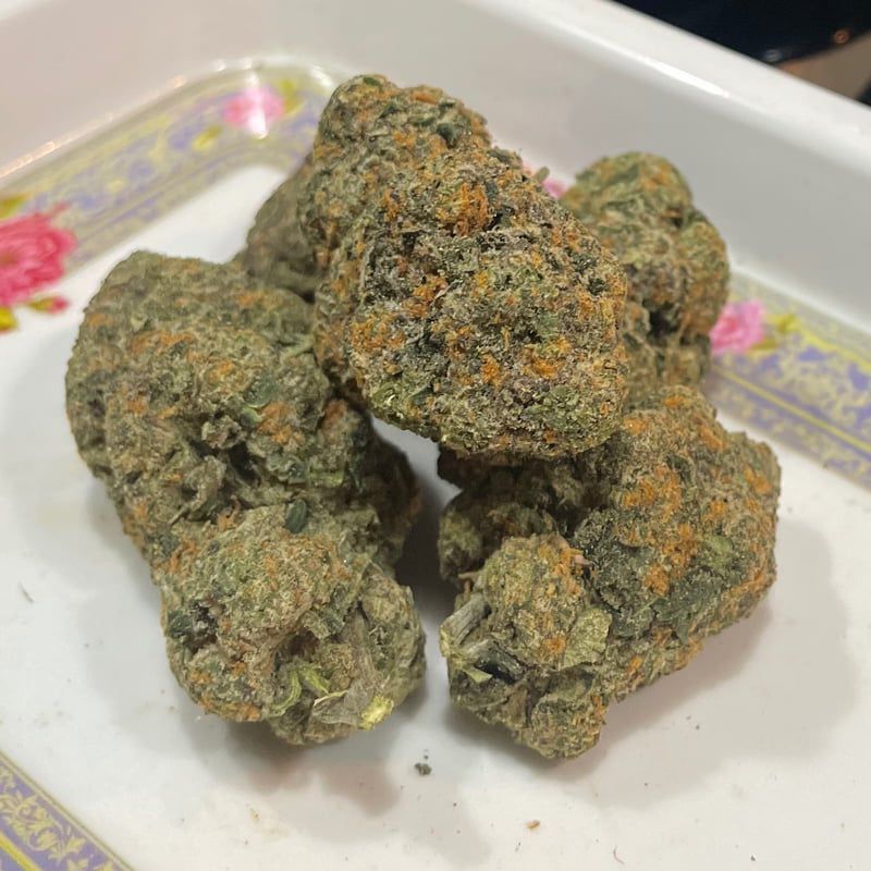 WHITE RUNTS STRAIN